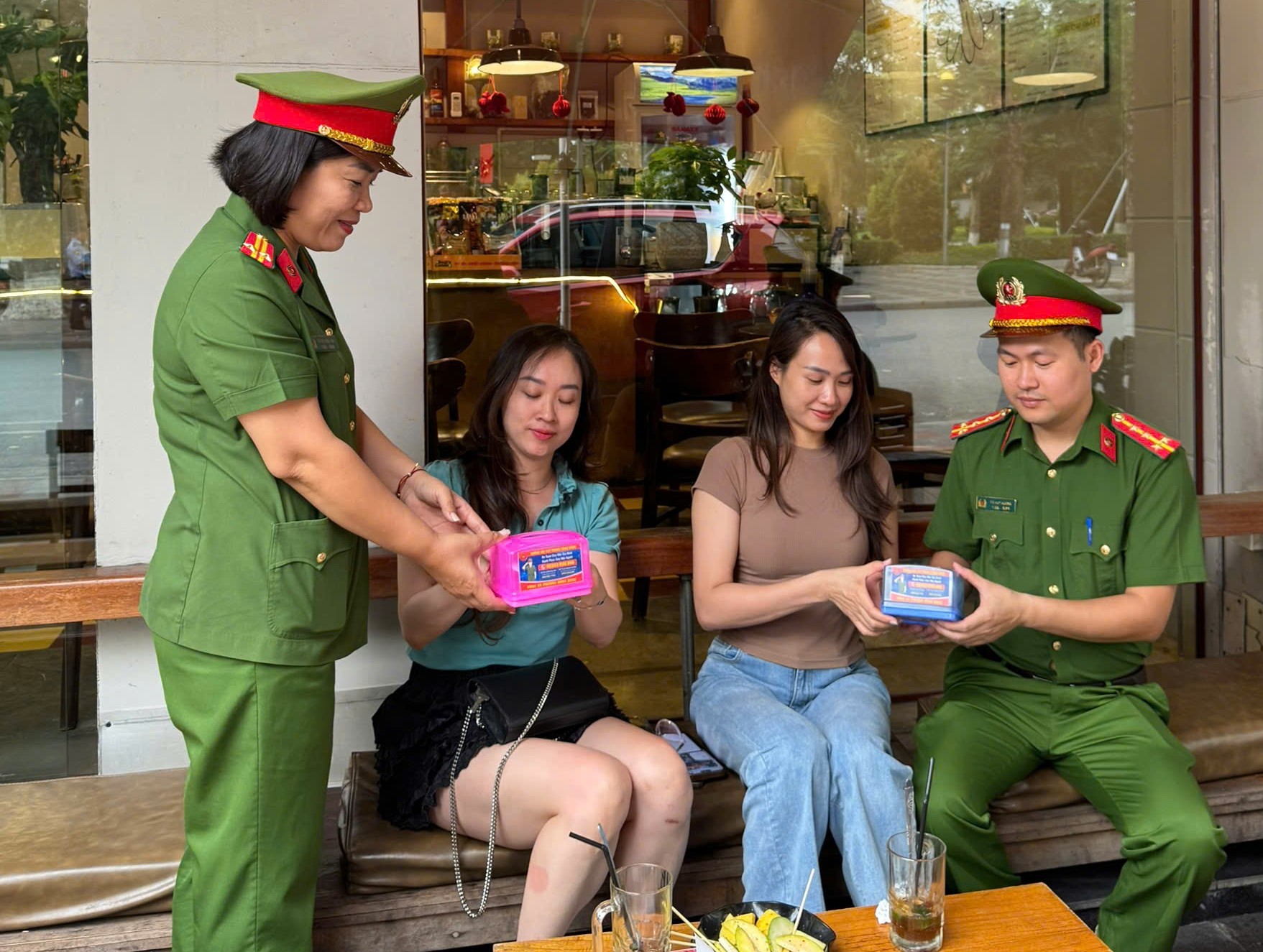 Công an phường Hồng Bàng - Lan tỏa tinh thần phòng, chống tội phạm từ những hành động thiết thực